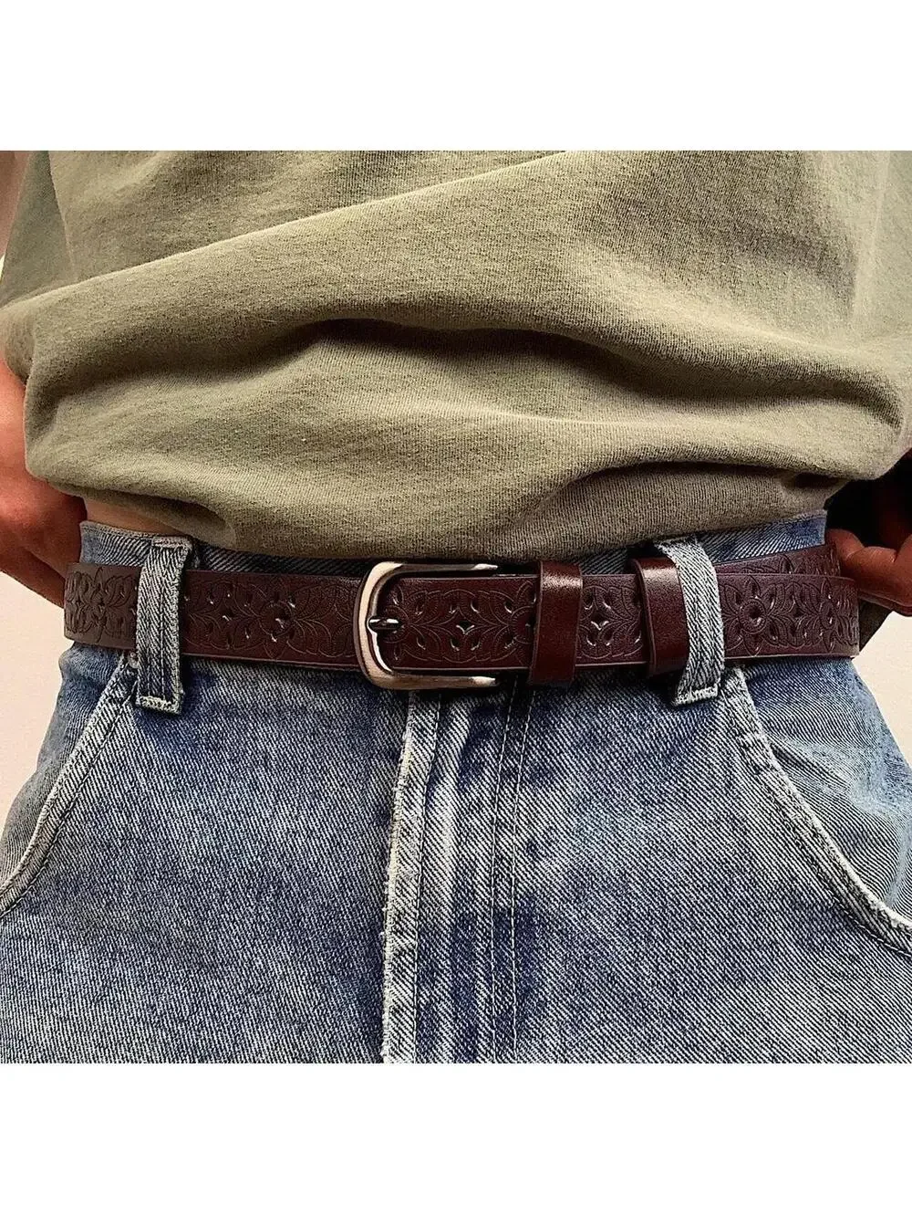 American Western Cowboy vintage style brown belt. 40 inches length